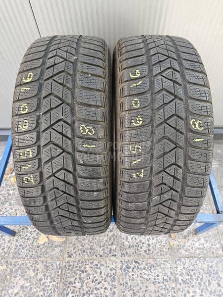 Pirelli 215/60 R16 Zimska