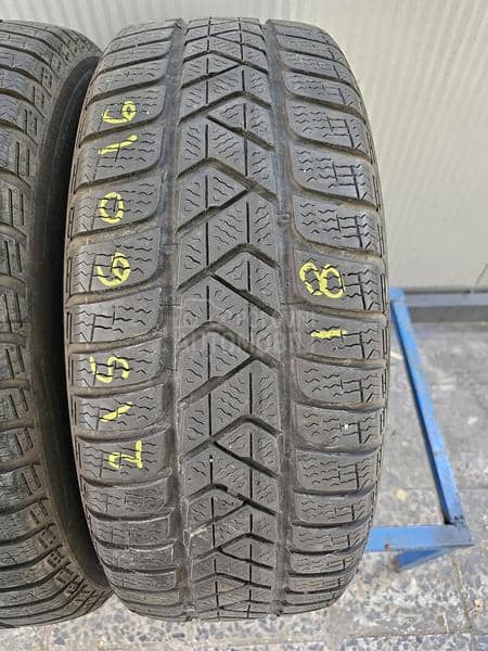 Pirelli 215/60 R16 Zimska
