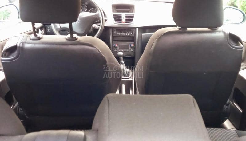 Peugeot 207 1.6 hdi BESPREKORAN Peugeot 207 1.6 hdi BESPREKORAN