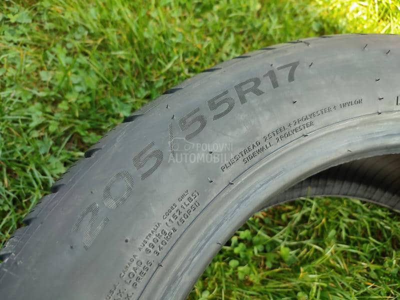 Hankook 205/55 R17 Zimska