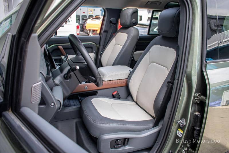 Land Rover Defender HSE P400e