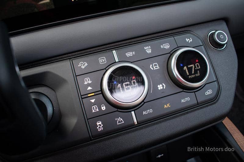 Land Rover Defender HSE P400e