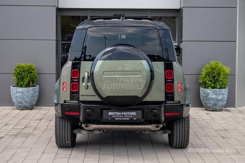 Land Rover Defender HSE P400e
