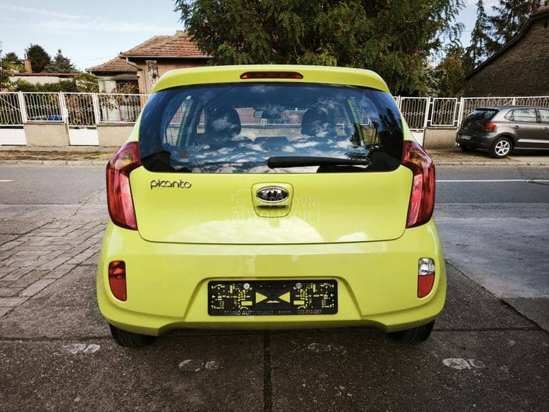 Kia Picanto 1.0i STYLE