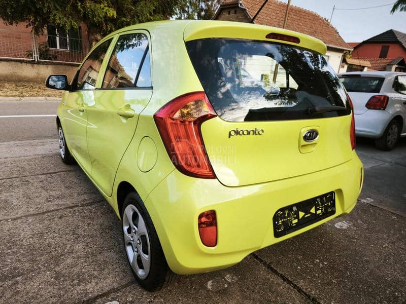 Kia Picanto 1.0i STYLE