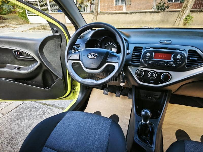 Kia Picanto 1.0i STYLE