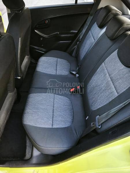 Kia Picanto 1.0i STYLE
