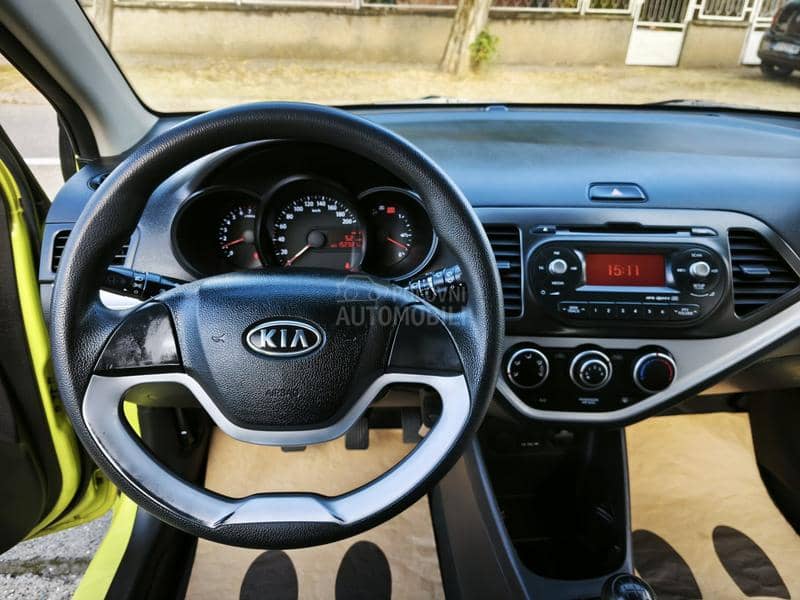 Kia Picanto 1.0i STYLE