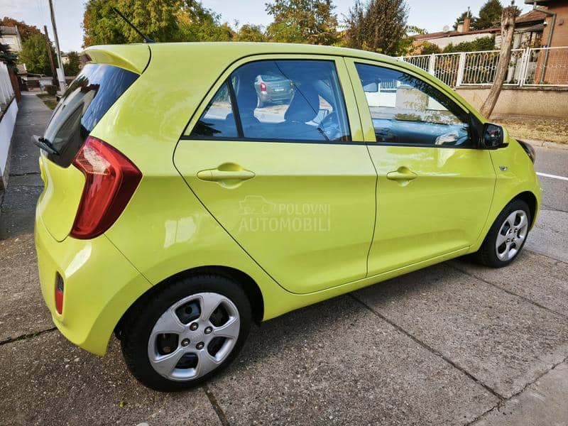 Kia Picanto 1.0i STYLE