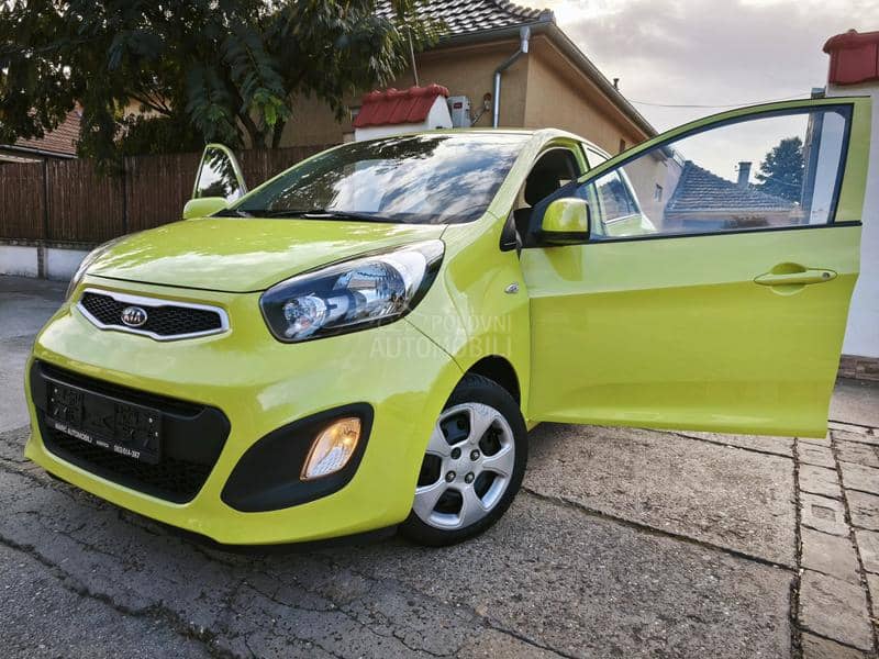 Kia Picanto 1.0i STYLE