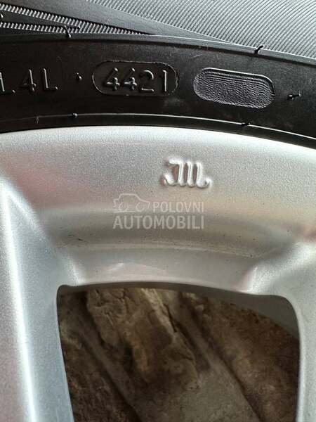 Nokian 185/60 R15 Zimska