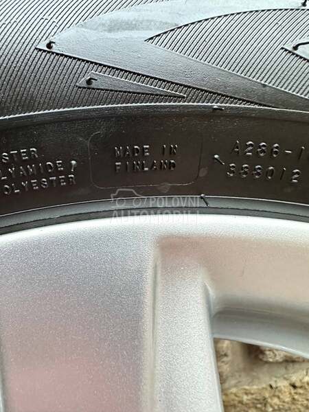 Nokian 185/60 R15 Zimska
