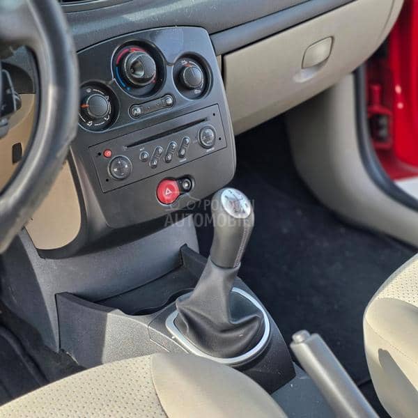 Renault Clio 1.2//7 5 k s