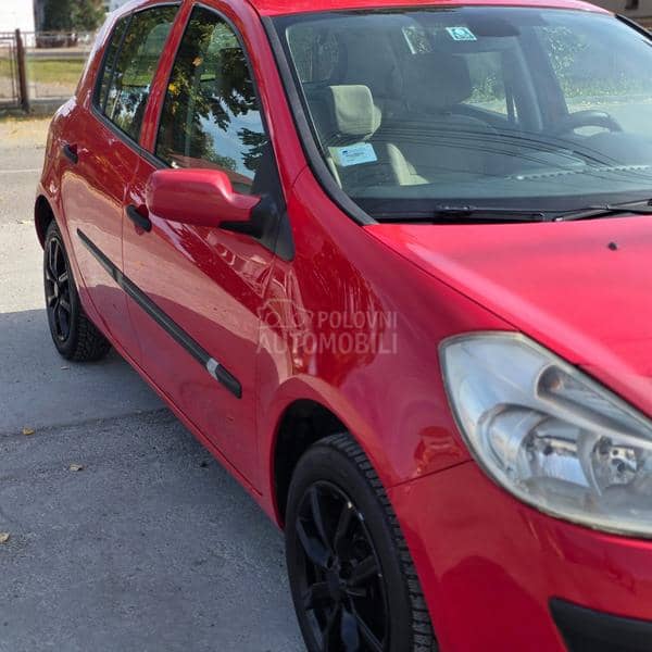 Renault Clio 1.2//7 5 k s