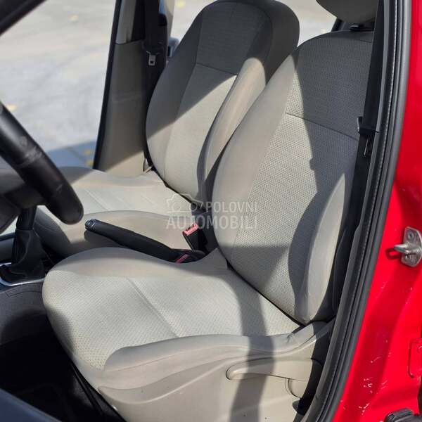 Renault Clio 1.2//7 5 k s