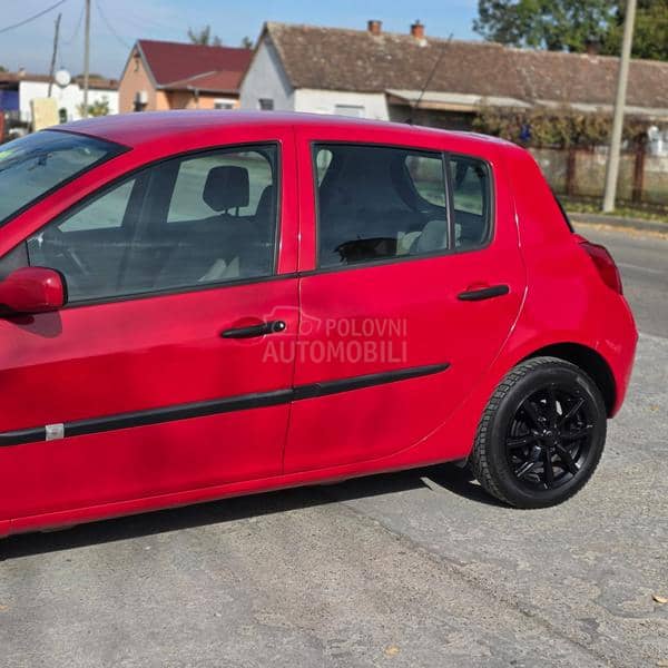 Renault Clio 1.2//7 5 k s