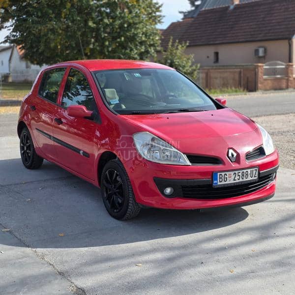 Renault Clio 1.2//7 5 k s