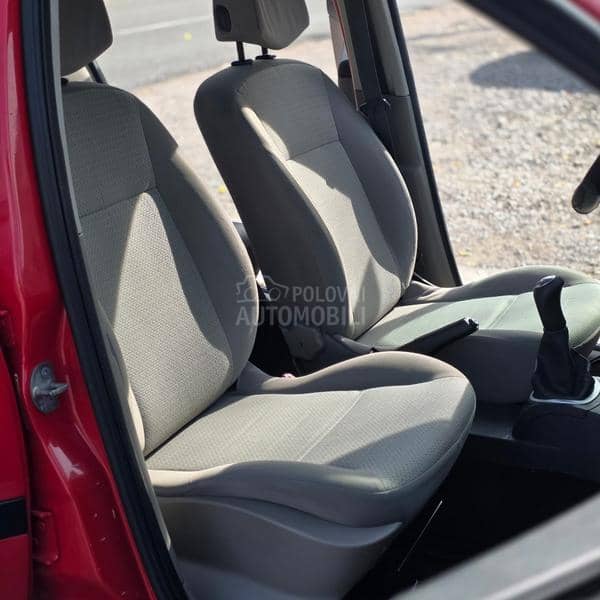 Renault Clio 1.2//7 5 k s