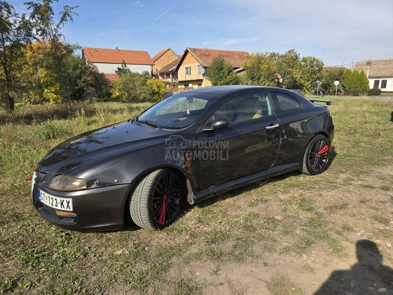 Alfa Romeo GT 