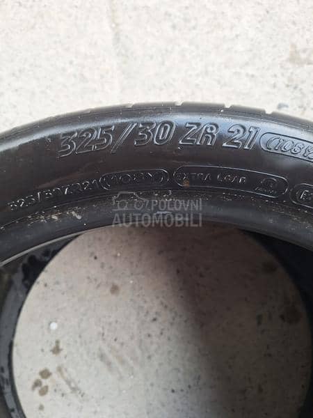Michelin 325/30 R21 Letnja