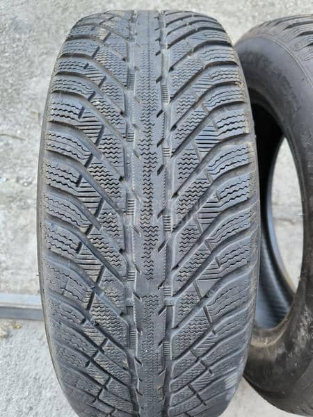 Ostalo 235/60 R18 Zimska