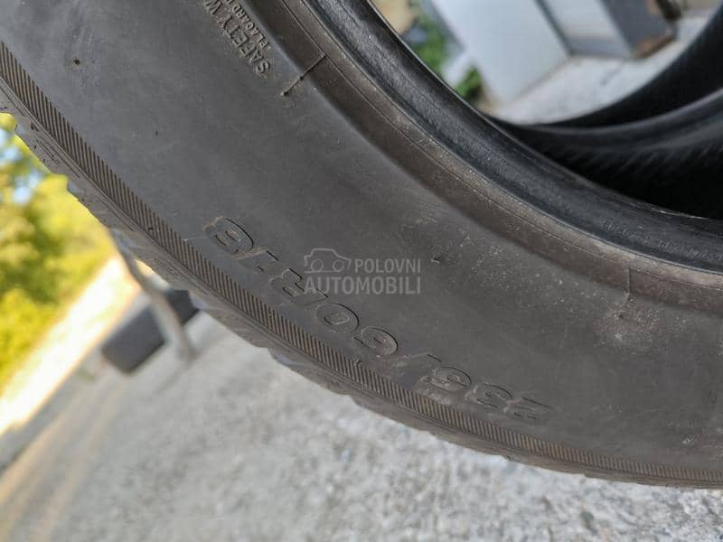 Ostalo 235/60 R18 Zimska
