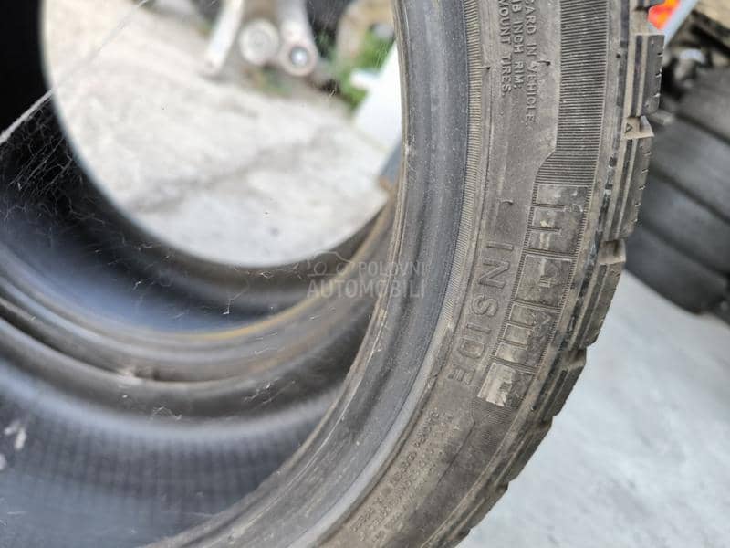 Ostalo 225/40 R18 Zimska