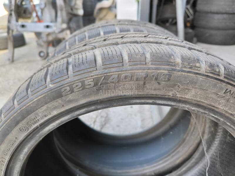 Ostalo 225/40 R18 Zimska