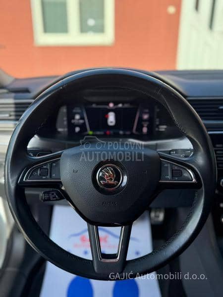 Škoda Superb 2.0TDI 4x4 SCOUT