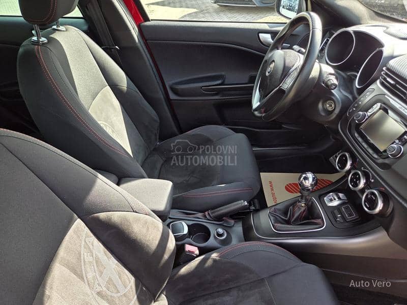 Alfa Romeo Giulietta 1.6MJet Sprint Alfa Romeo Giulietta 1.6MJet Sprint