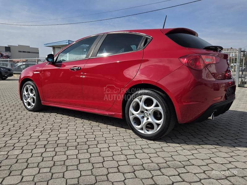 Alfa Romeo Giulietta 1.6MJet Sprint Alfa Romeo Giulietta 1.6MJet Sprint