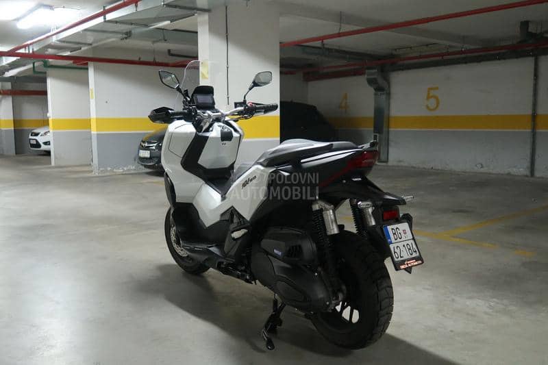 Honda ADV 350