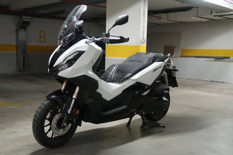 Honda ADV 350