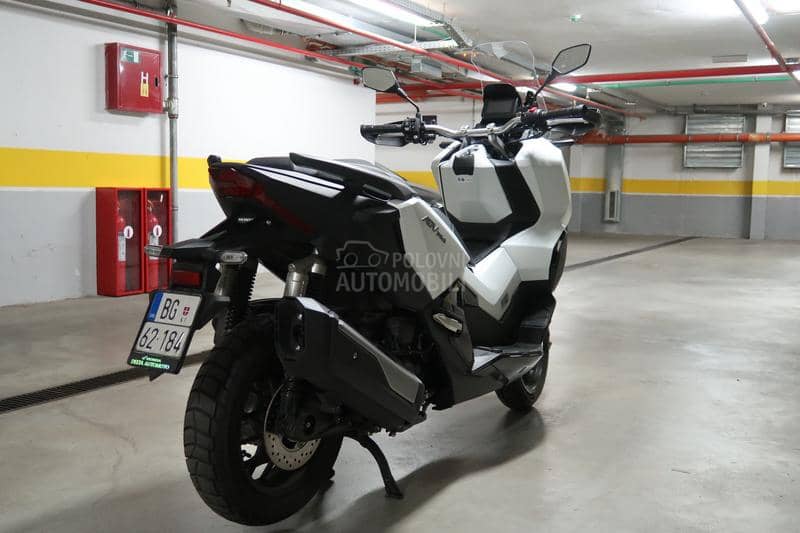 Honda ADV 350