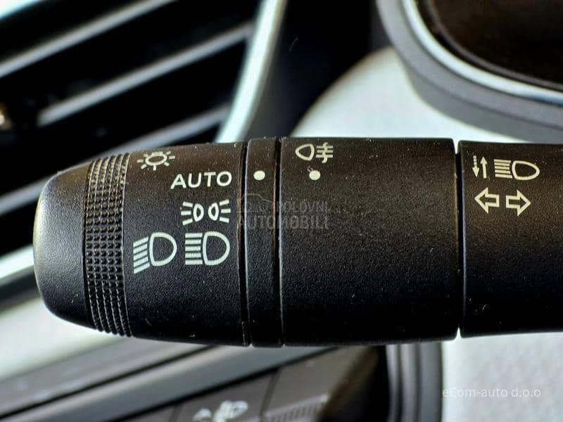 Renault Clio 1.0 SCE LIMITED