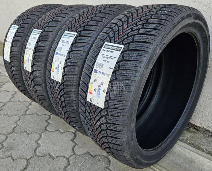 Bridgestone 225/40 R19 Zimska