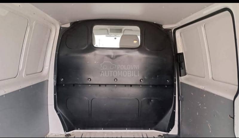 Volkswagen Transporter T5 2.0TDI