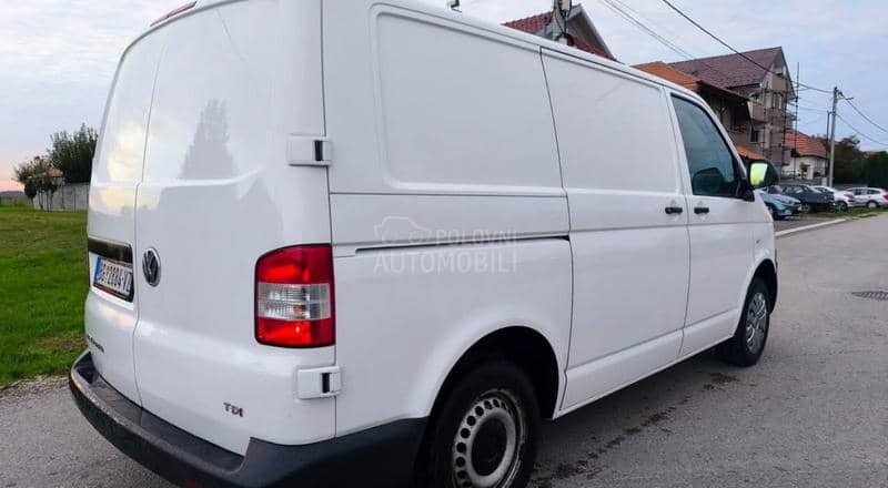 Volkswagen Transporter T5 2.0TDI