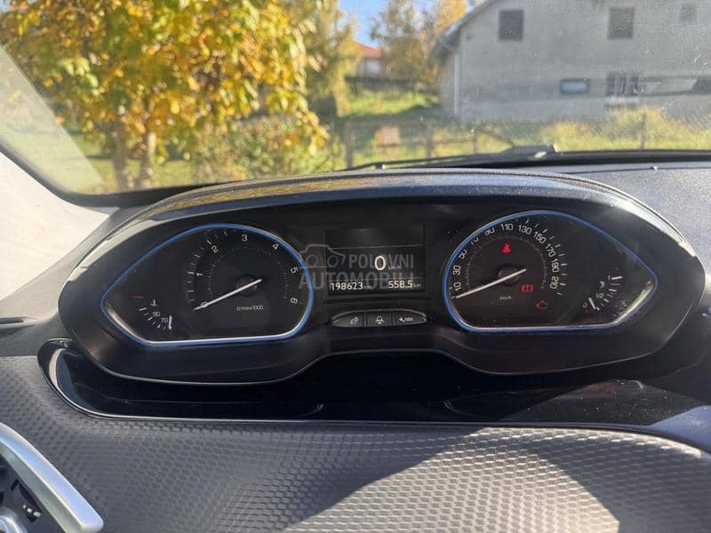 Peugeot 2008 eHDI