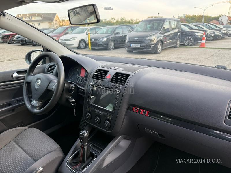Volkswagen Golf 5 1.9 TDI NAV/KAM