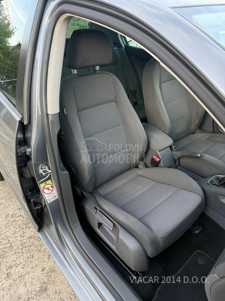 Volkswagen Golf 5 1.9 TDI NAV/KAM