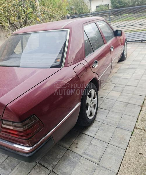 Mercedes Benz E 124 250d