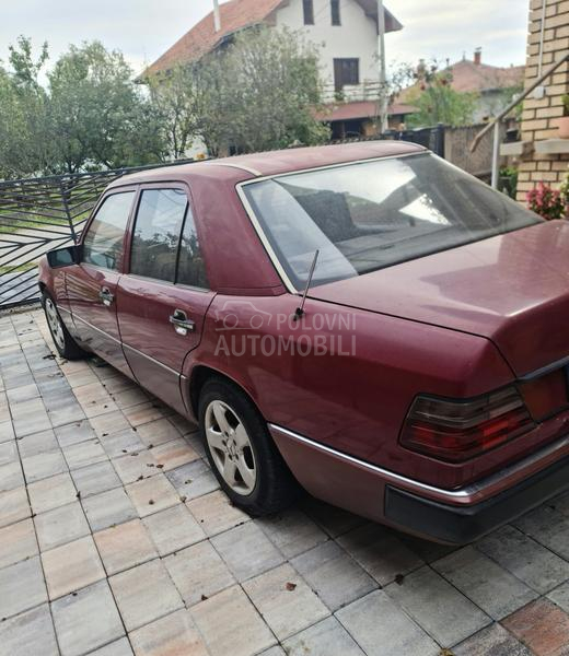 Mercedes Benz E 124 250d