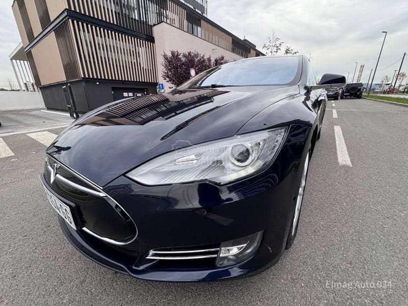 Tesla Model S S 85D Dual Motor