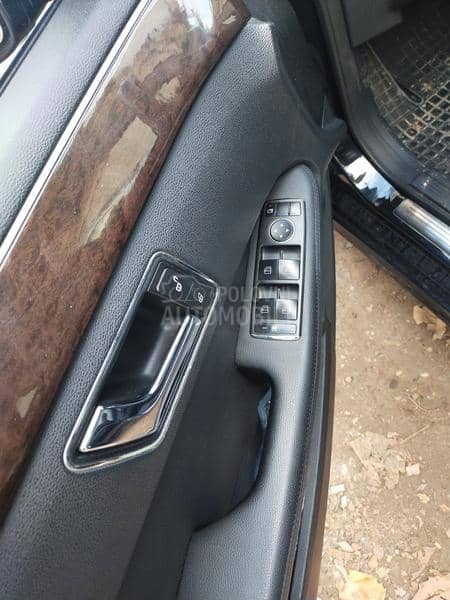 Mercedes Benz E 220 CDI