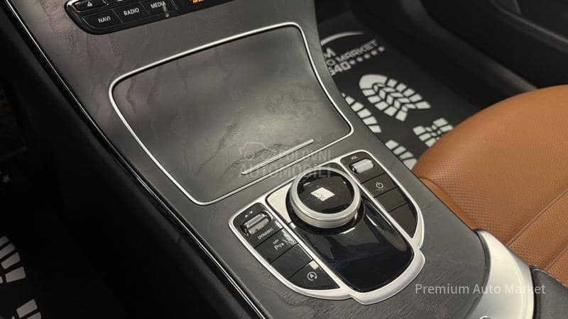 Mercedes Benz C 220 //AMG//PANO//NOV Mercedes Benz C 220 //AMG//PANO//NOV