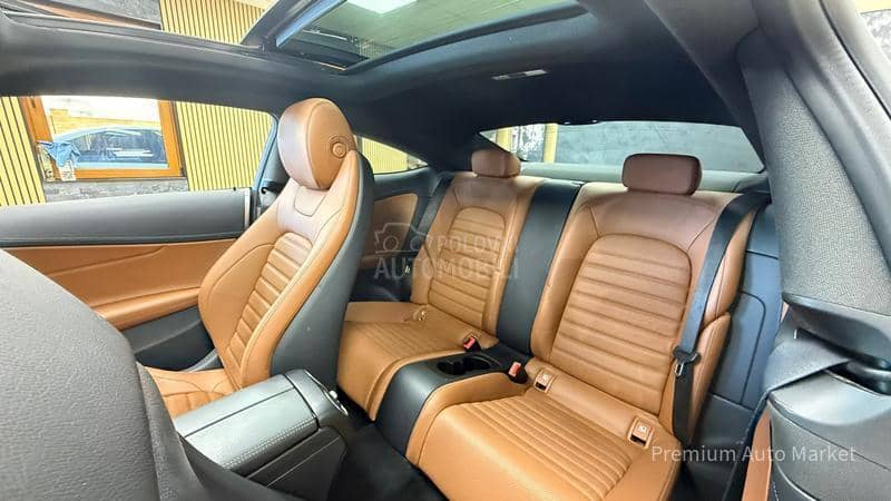 Mercedes Benz C 220 //AMG//PANO//NOV Mercedes Benz C 220 //AMG//PANO//NOV