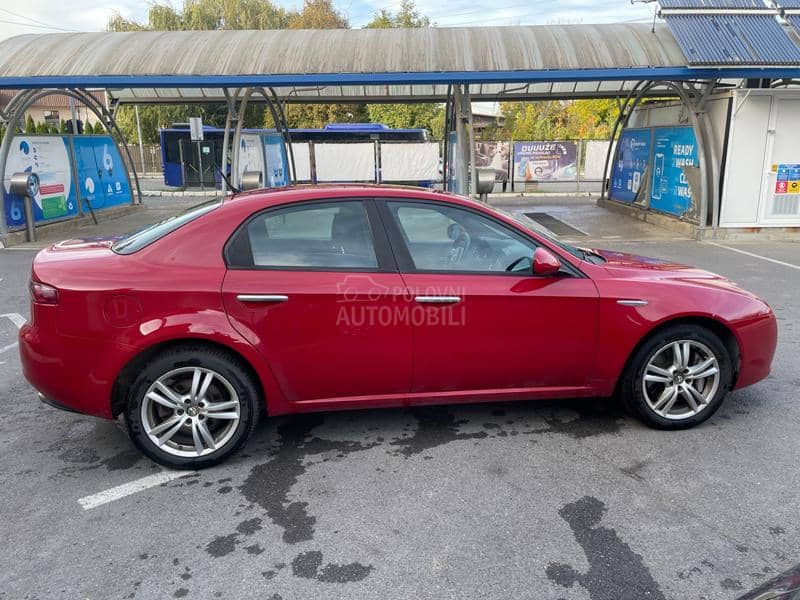 Alfa Romeo 159 