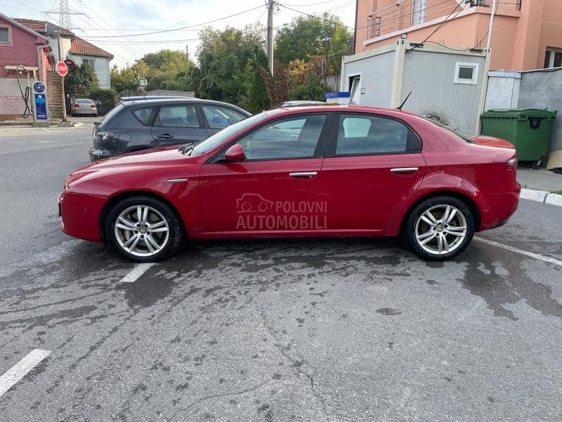 Alfa Romeo 159 