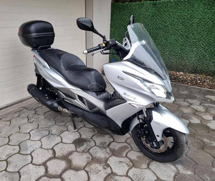Kawasaki J300